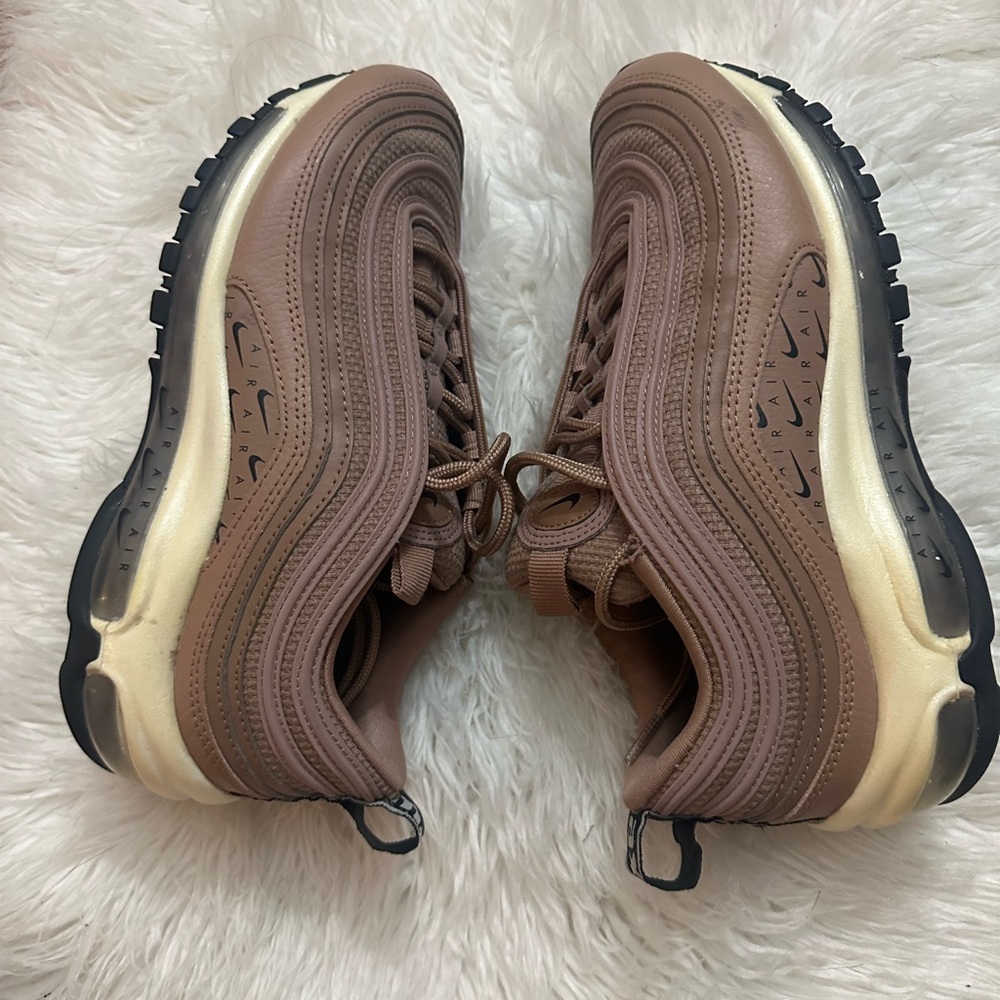 Nike Air Max Sneakers